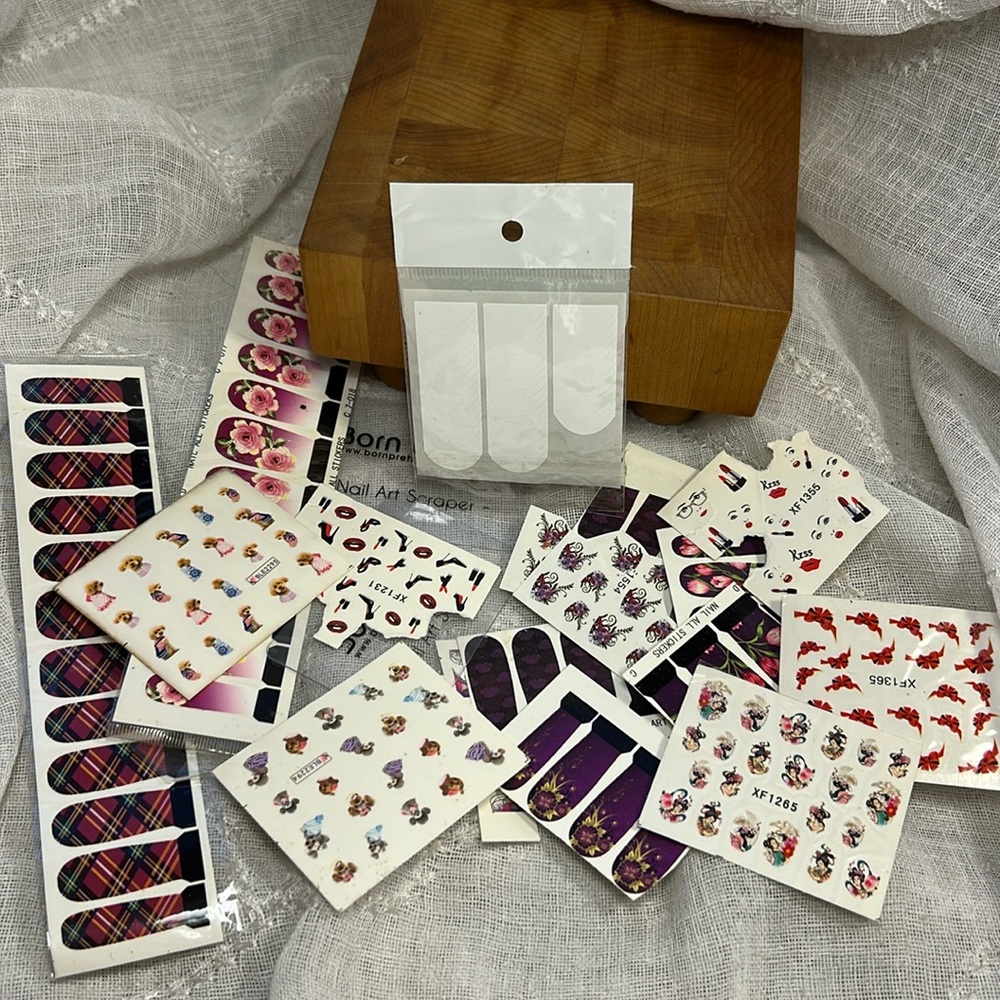 Nail Art appliqué stickers bundle